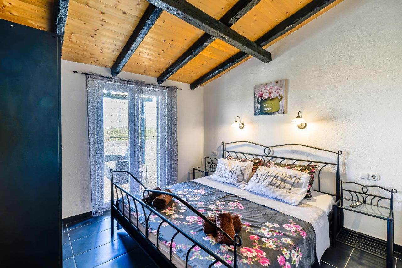 Villa MiA Sukošan Esterno foto